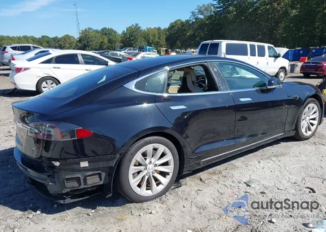 2017 Tesla Model S 100D/60D/75D/90D/P100D z USA, uszkodzony, nr VIN 5YJSA1E23HF186409